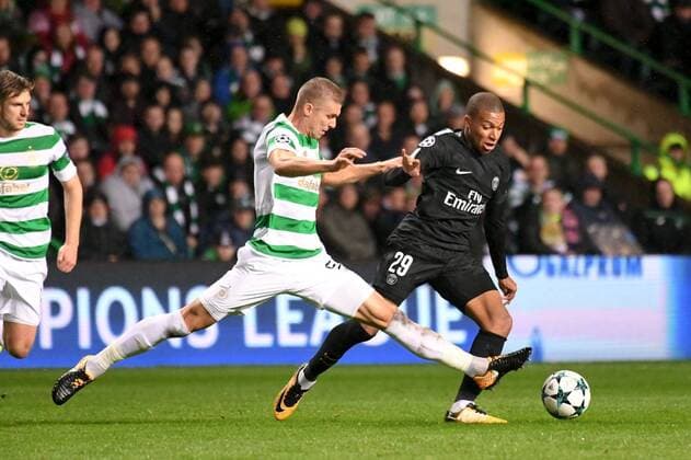 29 KYLIAN MBAPPE (psg) - 05 Jozo Simunovic (cel) FOOTBALL : Celtic Glasgow vs Paris SG - Ligue des Champions - 12 09 2017 AnthonyBIBARD FEP Panoramic 