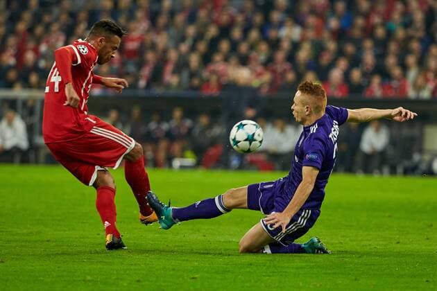 Munich Germany 12 09 2017 UEFA Champions League 2017 18 Season 1st Game Day FC Bavaria Munich RSC Anderlecht Corentin Tolisso FCB will from Adrien Trebel Anderlecht v l gefoult DeFodi049