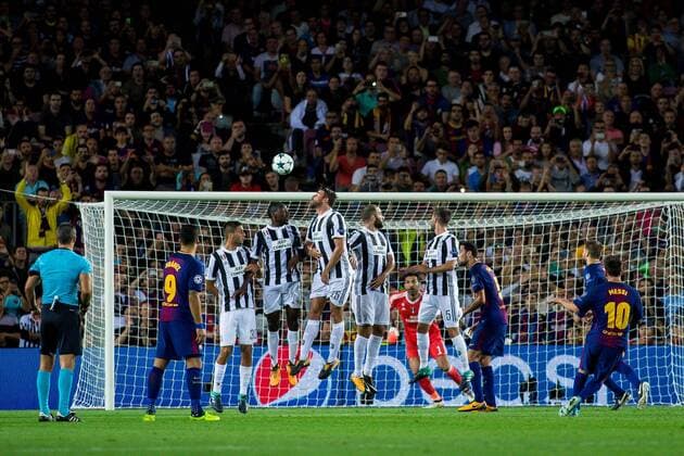 12th September 2017, Camp Nou, Barcelona, Spain; UEFA Champions League Group stage, FC Barcelona Barca versus Juventus; Leo Messi of FC Barcelona takes a free kick over teh Juve wall  ActionPlus11929492