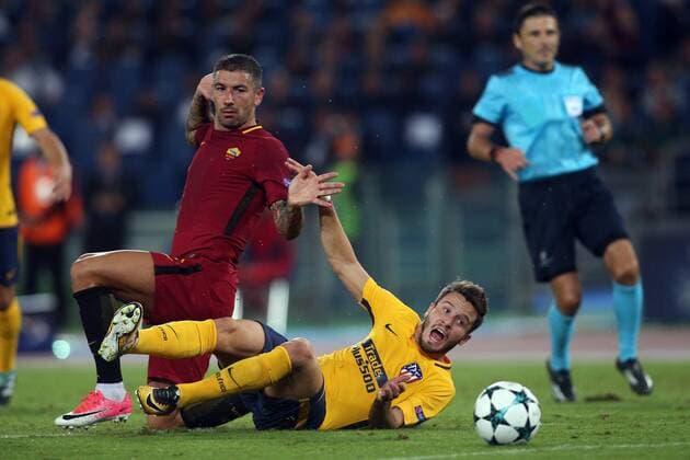 ROME, ITALY . 12 september 2017. Olimpic Stadium. UEFA CHAMPIONS LEAGUE 2017 2018. MATCH AS ROMA VS ATLETICO MADRID. Kolarov and Vietto in action during the match Roma vs Atletico Madrid in Olympic stadium in the city of ROME, ITALY. (photo: Marco Iacobucci)  Copyright: xmarcoxiacobuccix xIPAx xMarcoxIacobuccix