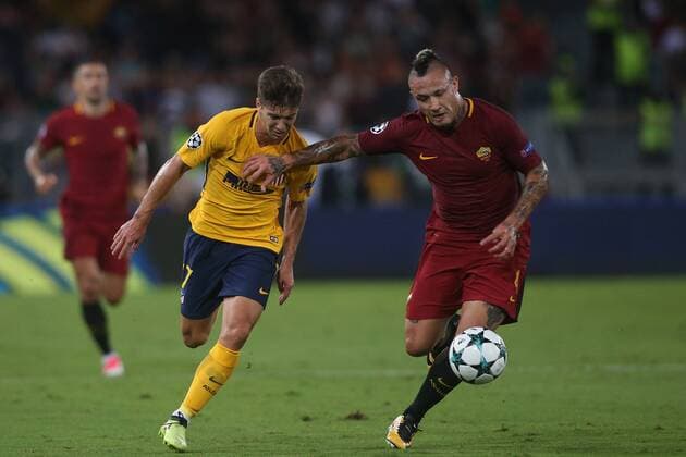 ROME, ITALY . 12 september 2017. Olimpic Stadium. UEFA CHAMPIONS LEAGUE 2017 2018. MATCH AS ROMA VS ATLETICO MADRID. Nainggolan and Luciano Vietto in action during the match Roma vs Atletico Madrid in Olympic stadium in the city of ROME, ITALY. (photo: Marco Iacobucci)  Copyright: xmarcoxiacobuccix xIPAx xMarcoxIacobuccix