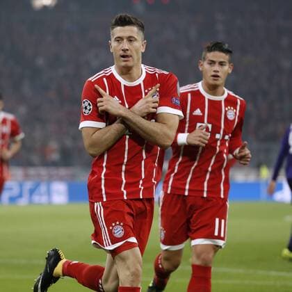 Lewandowski Robert team FC Bavaria Munich cheering After his goal to 1 0 Champions League Group B Season 2017 2018 Game FC Bavaria Munich RSC Anderlecht at 12 September 2017 in the Alliance Arena in Munich