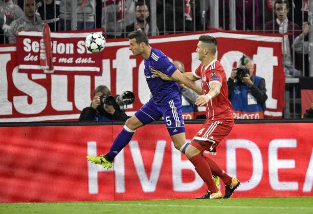 duel Action shot Niklas Süle FC Bavaria Munich right against Uros Spajic RSC Anderlecht Champions League CL Group stage FC Bavaria Munich FCB vs RSC Anderlecht 12 09 2017 FC Bavaria Munich FCB vs RSC Anderlecht