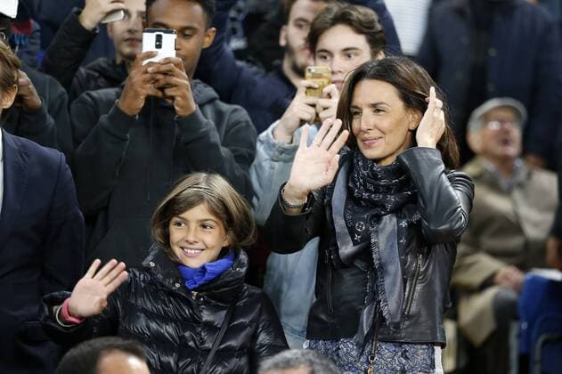 Chelsea s Antonio Conte?s wife Elisabetta and daughter Vittoria wave to him during the champions league match at Stamford Bridge Stadium, London. Picture date 12th September 2017. Picture credit should read: David Klein Sportimage EDITORIAL USE ONLY. No use with unauthorised audio, video, data, fixture lists, club league logos or live services. Online in-match use limited to 120 images, no video emulation. No use in betting, games or single club league player publications.