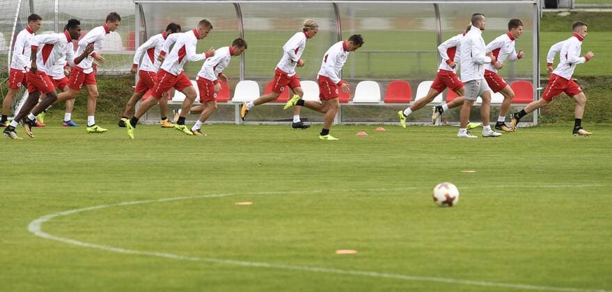 Fußball, EL, Slavia Prag Training Players in action during the SK Slavia Praha training session prior to the UEFA Europa League match between SK Slavia Praha and Maccabi Tel Aviv FC, in Prague, Czech Republic, on September 13, 2017. (CTKxPhoto MichalxKrumphanzl) CTKPhotoP201709130394801  kru 7