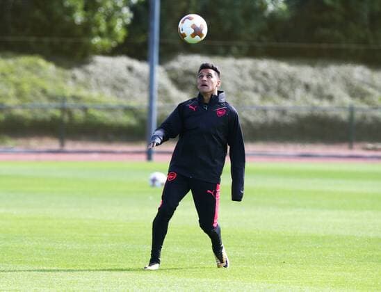 September 13, 2017 - London, England, United Kingdom - Arsenal s Alexis Sanchez during a Arsenal training session ahead of the UEFA Europa League Group H match against 1. FC KoÂ¶ln at Arsenal training centre , London Colney on 13 Sep 2017 St.Albans, England Arsenal Training  - ZUMAn230 20170913_zaa_n230_030 Copyright: xKieranxGalvinx