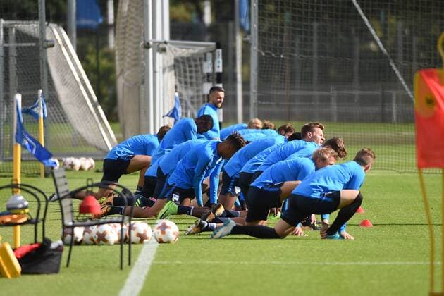 Football men UEFA Euro League Season 2017 18 Hertha BSC Training Warm-up before the Training 13 09 17 Copyright: xMichaelxHundtx xMatthiasxKochx
