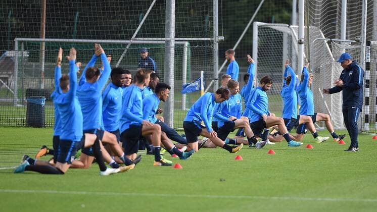 Football men UEFA Euro League Season 2017 18 Hertha BSC Training Warm-up before the Training 13 09 17 Copyright: xMichaelxHundtx xMatthiasxKochx