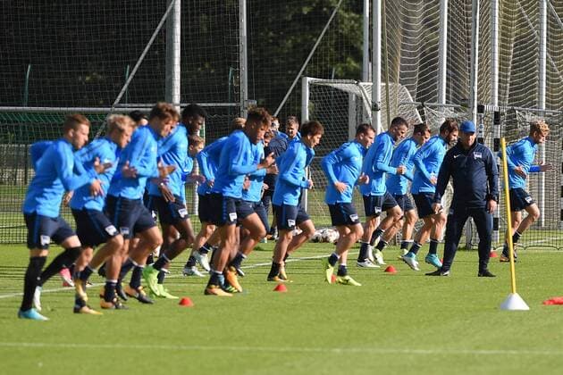 Football men UEFA Euro League Season 2017 18 Hertha BSC Training Head coach Pal Dardai Hertha BSC motivated The Team the Warm up 13 09 17 Copyright: xMichaelxHundtx xMatthiasxKochx