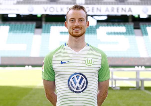 Maximilian Arnold 27 Wolfsburg Sports Football Football DFL First 1 Bundesliga men Season 2017 2018 13 09 2017 VfL Wolfsburg Portrait session Kader Portrait presentation Presentation Press call