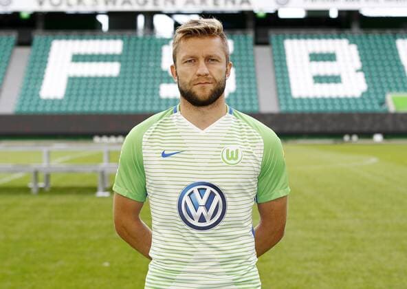Jakub Blaszczykowski 16 Wolfsburg Sports Football Football DFL First 1 Bundesliga men Season 2017 2018 13 09 2017 VfL Wolfsburg Portrait session Kader Portrait presentation Presentation Press call
