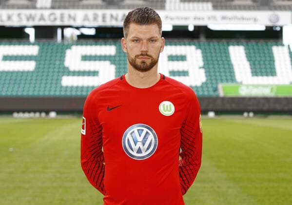 Max Gruen 20 Wolfsburg Sports Football Football DFL First 1 Bundesliga men Season 2017 2018 13 09 2017 VfL Wolfsburg Portrait session Kader Portrait presentation Presentation Press call