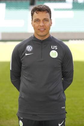 Uwe Speidel Co team manager Wolfsburg Sports Football Football DFL First 1 Bundesliga men Season 2017 2018 13 09 2017 VfL Wolfsburg Portrait session Kader Portrait presentation Presentation Press call