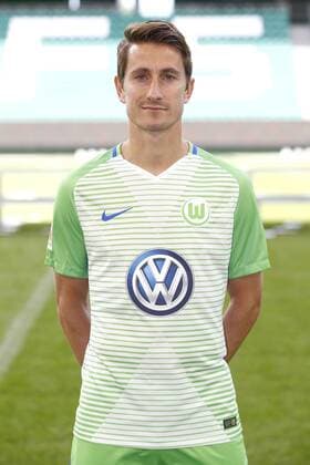 Paul Verhaegh 3 Wolfsburg Sports Football Football DFL First 1 Bundesliga men Season 2017 2018 13 09 2017 VfL Wolfsburg Portrait session Kader Portrait presentation Presentation Press call