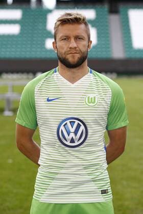 Jakub Blaszczykowski 16 Wolfsburg Sports Football Football DFL First 1 Bundesliga men Season 2017 2018 13 09 2017 VfL Wolfsburg Portrait session Kader Portrait presentation Presentation Press call