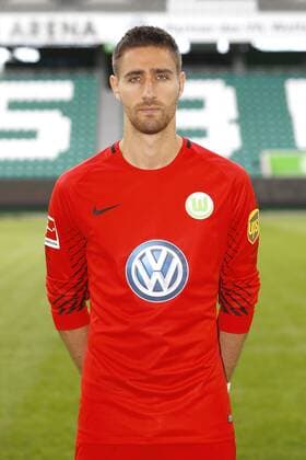 Koen Casteels 1 Wolfsburg Sports Football Football DFL First 1 Bundesliga men Season 2017 2018 13 09 2017 VfL Wolfsburg Portrait session Kader Portrait presentation Presentation Press call