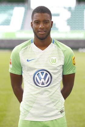 Riechedly Bazoer 6 Wolfsburg Sports Football Football DFL First 1 Bundesliga men Season 2017 2018 13 09 2017 VfL Wolfsburg Portrait session Kader Portrait presentation Presentation Press call
