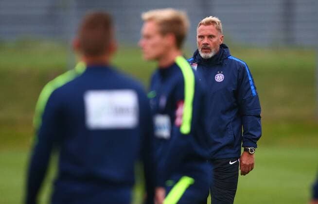 SOCCER - EL, Austria vs Milano, preview STEINBRUNN,AUSTRIA,13.SEP.17 - SOCCER - UEFA Europa League, group stage, FK Austria Wien VS AC Milano, preview, training A.Wien. Image shows head coach Thorsten Fink (A.Wien). GEPAxpictures xCh.xKelemen