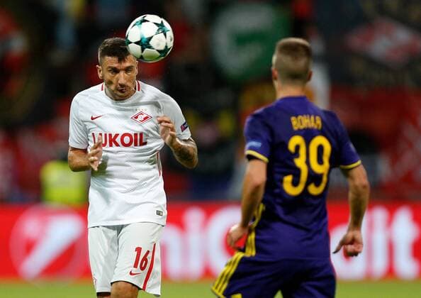 SOCCER - CL, Maribor vs Spartak MARIBOR,SLOVENIA,13.SEP.17 - UEFA Champions League, group stage, NK Maribor vs FK Spartak Moscow. Image shows Salvatore Bocchetti (Spartak) and Damjan Bohar (Maribor). GEPAxpictures xDavidxRodriguez