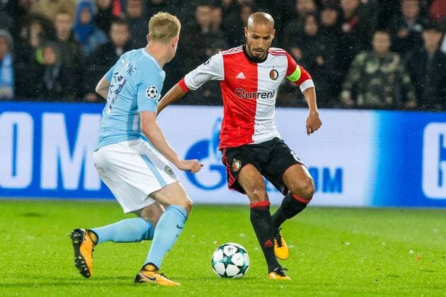 ROTTERDAM - Feyenoord - Manchester City , Voetbal , Seizoen 2017 2018 , Champions League , Feijenoord stadion de Kuip , 13-09-2017 , Feyenoord speler Karim El Ahmadi (r) in duel met Manchester City speler Kevin De Bruyne (l) Feyenoord - Manchester City  x1707230x