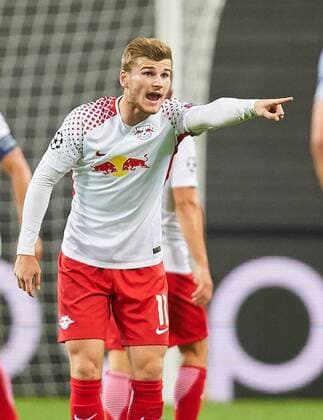 r Timo Werner RB Leipzig 11 gesticulates and gives Instructions Action shot Single Individual action Gesture Gesture Facial expressions Hand movement show show RB Leipzig AS Monaco Group stage Leg Football UEFA Champions League Leipzig 13 09 2017 CL Season 2017 2018