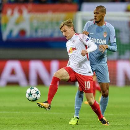 Emil Forsberg RB Leipzig 10 and Fabinho AS Monaco 2 the Champions League Game between RB Leipzig and AS Monaco at 13 09 2017 Leipzig Copyright: xSchueler Eibner-Pressefotox EP_JSE