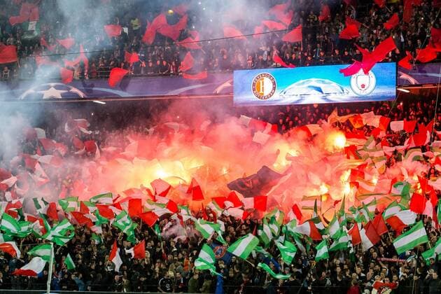 ROTTERDAM - Feyenoord - Manchester City , Voetbal , Seizoen 2017 2018 , Champions League , Feijenoord stadion de Kuip , 13-09-2017 , sfeer bij opkomst van de spelers Feyenoord - Manchester City  x1707460x