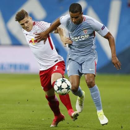 Vl Marcel Sabitzer Leipzig Jorge Monaco 6 duel Duel Duel Tackle Dynamics Action Action shot Football UEFA Champions League Lawn ball sport Leipzig AS Monaco xtgx