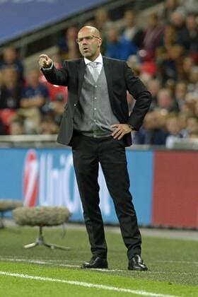 London England 13 09 2017 UEFA Champions League 2017 18 Season Group H Matchday 1 Tottenham Hotspur Borussia Dortmund Peter Bosz team manager Dortmund