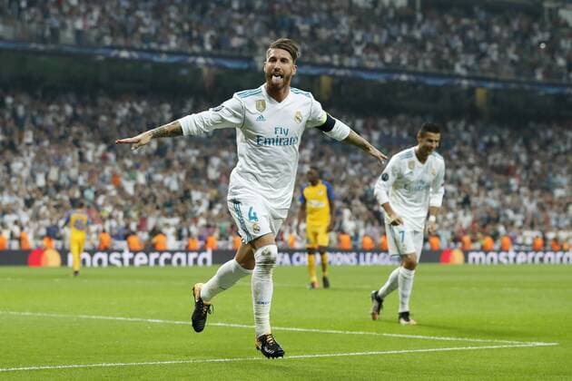 (L-R) Sergio Ramos of Real Madrid, Cristiano Ronaldo of Real Madrid during the UEFA Champions League group H match between Real Madrid and APOEL FC on September 13, 2017 at the Santiago Bernabeu stadium in Madrid, Spain. UEFA Champions League 2017 2018 xVIxVIxImagesx xMauricexvanxSteenxIVx 8735978