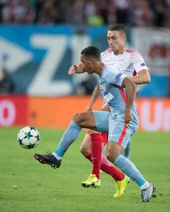 Vl Youri Tielemans ASM Stefan Ilsanker l Football International UEFA Champions League Season 2017 2018 Group game RB Leipzig AS Monaco FC in Leipzig Germany at 13 09 2017