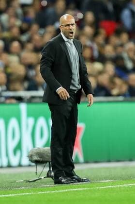 London England 13 09 2017 UEFA Champions League 2017 18 Season 1st Game Day Tottenham Hotspur BV Borussia Dortmund team manager Peter Bosz Borussia gesticulates DeFodi048