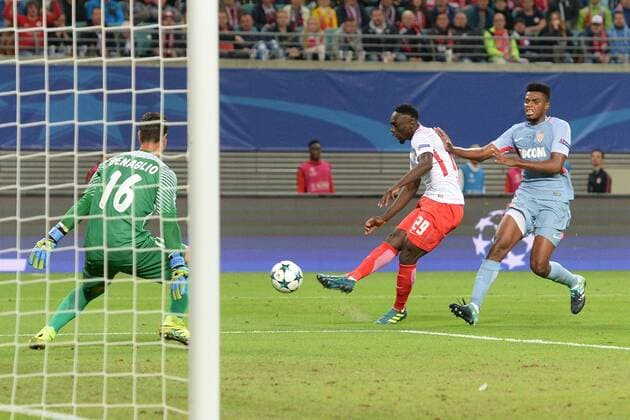 Football men Season 2017 2018 Champions League Group G 1 Matchday RB Leipzig AS Monaco TW Diego Benaglio No 16 AS Monaco saves against Jean Kevin Augustin No 29 RB Leipzig 13 09 2017 Copyright: xMatthiasxKochx