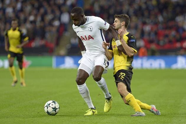 London England 13 09 2017 UEFA Champions League 2017 18 Season Group H Matchday 1 Tottenham Hotspur Borussia Dortmund from left Moussa Sissoko Tottenham Christian Pulisic Dortmund