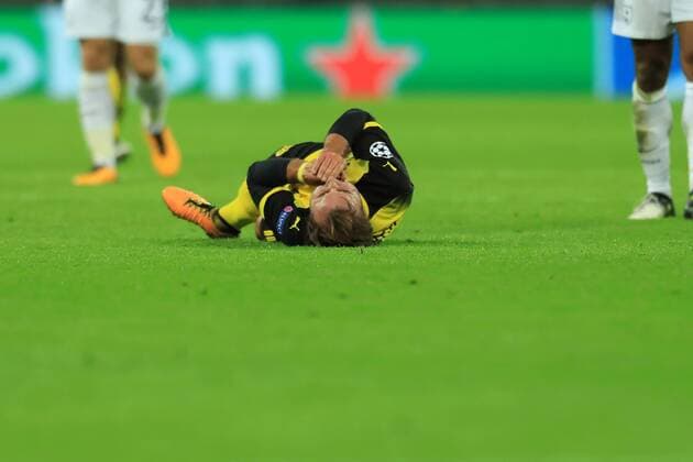 13th September 2017, Wembley Stadium, London, England; Champions League Group stage, Tottenham Hotspur versus Borussia Dortmund; Mario Gotze of Borussia Dortmund goes down injured which Jan Vertonghen of Tottenham Hotspur receives a second yellow card and sent off  ActionPlus11929824