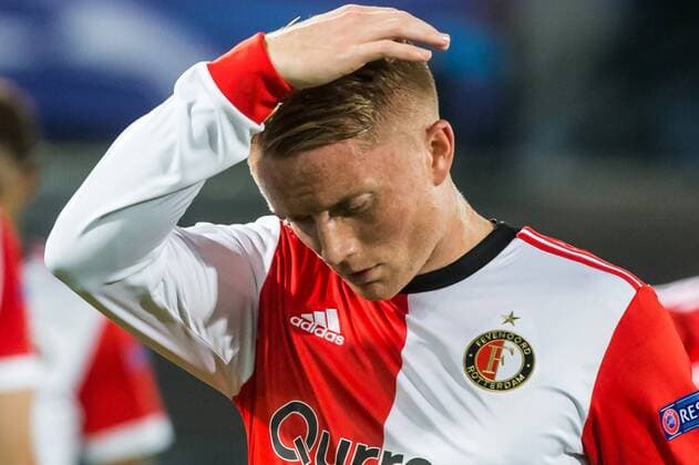 ROTTERDAM - Feyenoord - Manchester City , Voetbal , Seizoen 2017 2018 , Champions League , Feijenoord stadion de Kuip , 13-09-2017 , eindstand 0-4 , Feyenoord speler Sam Larsson baalt Feyenoord - Manchester City  x1707992x