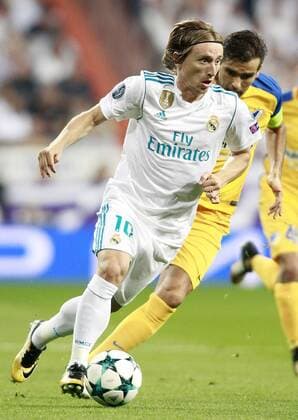 Fußball, CL, Real Madrid - Apoel Nikosia Real Madrid s Luka Modric (l) and Apoel FC s Nuno Morais during Champions League Group H match 1. September 13,2017.  (2017091305)