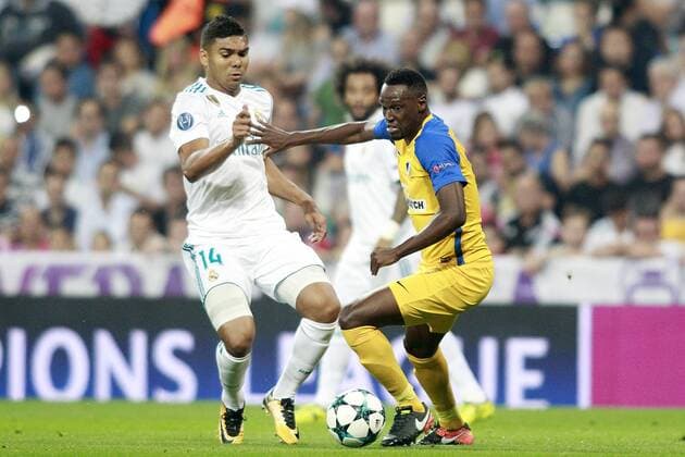 Fußball, CL, Real Madrid - Apoel Nikosia Real Madrid s Carlos Henrique Casemiro (l) and Apoel FC s Vinicius during Champions League Group H match 1. September 13,2017.  (2017091310)