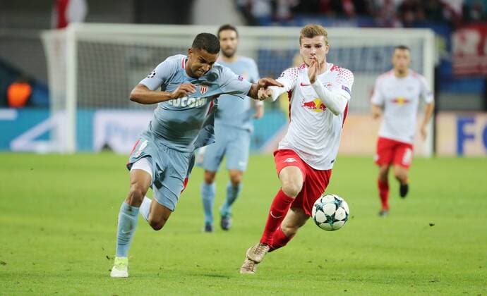 RB Leipzig Monaco Football Champions League Leipzig 13 09 2017 Red Bull Arena Football UEFA Champions League Group G 1 Matchday RB Leipzig vs AS Monaco 1 1 1 1 in Picture from left Jorge 6 Monaco and Emil Forsberg 10 RB Leipzig