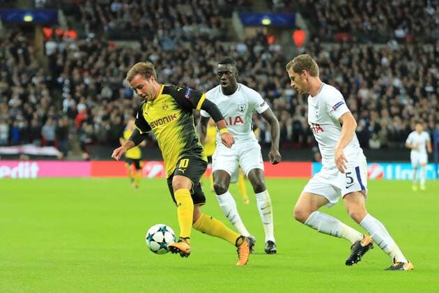 13th September 2017, Wembley Stadium, London, England; Champions League Group stage, Tottenham Hotspur versus Borussia Dortmund; Mario Gotze of Borussia Dortmund takes on Jan Vertonghen of Tottenham Hotspur  ActionPlus11929871