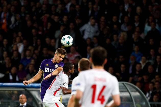 September 13, 2017 - Maribor, Slovenia, Slovenia - Blaz Vrhovec of NK Maribor challenges Fernardo of Spartak Moskva during the UEFA Champions League Group E match between NK Maribor and Spartak Moskva at Stadion Ljudski Vrt adio on September 13, 2017 in Maribor, Slovenia. NK Maribor v Spartak Moskva - UEFA Champions League  - ZUMAn230 20170913_zaa_n230_352 Copyright: xDamjanxZibertx