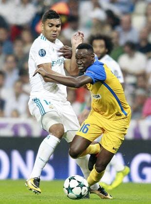 Real Madrid s Carlos Henrique Casemiro (l) and Apoel FC s Vinicius during Champions League Group H match 1. September 13,2017.  (2017091378)