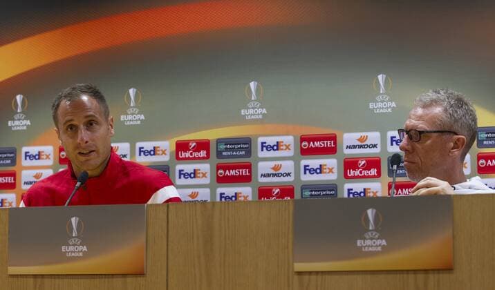 1 FC Cologne European Cup Europe League Press conference London England date 13 09 2017 left Matthias Lehmann 1 FC Cologne right team manager Peter Stöger 1 FC Cologne