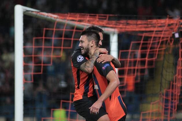Midfielder Marlos (L) and forward Facundo Ferreyra of FC Shakhtar Donetsk celebrate upon Ferreyra s scoring during the UEFA Champions League Group F game against SSC Napoli at the Metalist Stadium in Kharkiv, northeastern Ukraine, September 13, 2017. Ukrinform. KHARKIV. FC Shakhtar Donetsk has claimed a 2-1 win over SSC Napoli during the UEFA Champions League Group F game at the Metalist Stadium in Kharkiv on September 13. Pitmen s midfielder Taison (15 ) put his team on the road to victory early in the game, while forward Facundo Ferreyra (58 ) sealed the lead. Although Napoli s forward Arkadiusz Milik (72 ) took a successful penalty kick, the hosts held on for victory. The triumph in Kharkiv added up to Shakhtar s wins in the first seven competitive matches this season. On the other hand, the defeat meant for SSC Napoli the end of the winning streak after five straight victories. Shakhtar scores 2-1 in Kharkiv, ends Napoli s winning streak  Copyright: xDanilxShamkinx