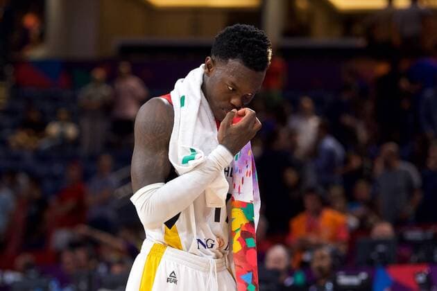 Basketball Istanbul 12 09 2017 Eurobasket 2017 European Championship the men Quarter-finals Germany ger Spain ESP Dennis Schröder Schroeder Germany no 17 Schröder leaves the Playing field After the Defeat