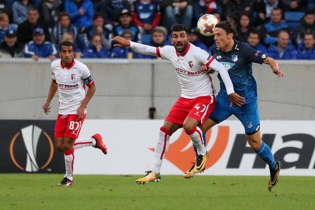 v left Marcelo Goiano Braga 87 Ricardo Esgaio Braga 47 Nico Schulz Hoffenheim 16 Head ball Header duel in the Air Action shot Action Football UEFA Europe League TSG 1899 Hoffenheim SC Braga xozx