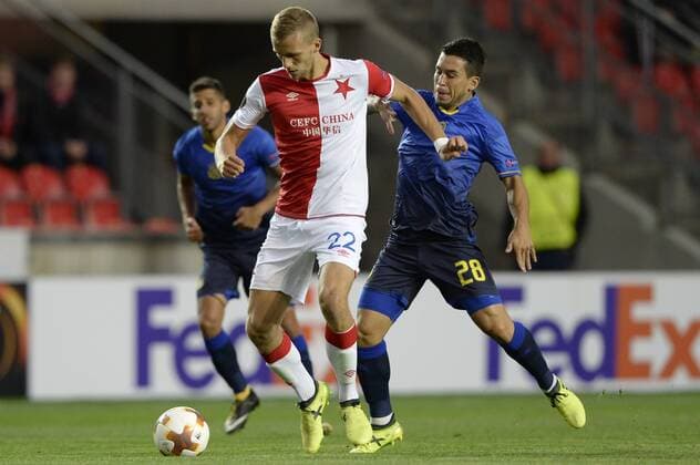 From left TOMAS SOUCEK of Slavia and CRISTIAN BATTOCCHIO of Maccabi in action during the Football Europa League 1st round group A match: Slavia Praha vs Maccabi Tel Aviv in Prague, Czech Republic, September 14, 2017. (CTKxPhoto KaterinaxSulova) CTKPhotoP201709140904101  _SUK4582