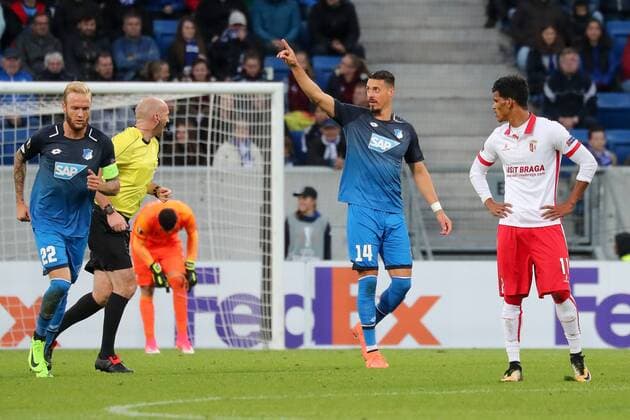 Sandro Wagner Hoffenheim 14 cheering above the goal to 1 0 cheering goal celebration Goals Celebrate The Goal Goal Celebration cheering ueber the goal optimistic Action Action shot Football UEFA Europe League TSG 1899 Hoffenheim SC Braga xozx