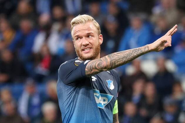 Kevin Vogt Hoffenheim 22 gives Instructions gesticulates with the Poor gesticulate Gives instructions gesticulate Single Action shot Action Football UEFA Europe League TSG 1899 Hoffenheim SC Braga xozx