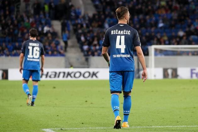v left Nico Schulz Hoffenheim 16 Ermin Bicakcic Hoffenheim 4 disappointed looking Disappointment Frustration disappointed pessimistic Football UEFA Europe League TSG 1899 Hoffenheim SC Braga xozx
